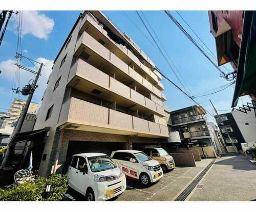 サンピリア小阪 7階建