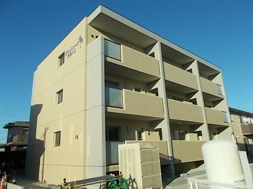 静岡県浜松市中央区天龍川町 3階建 築4年5ヶ月