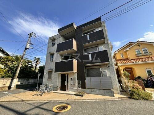 東京都江戸川区鹿骨４丁目 3階建 築6年6ヶ月