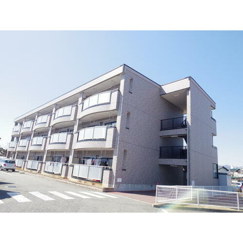 長野県長野市大字北長池 3階建