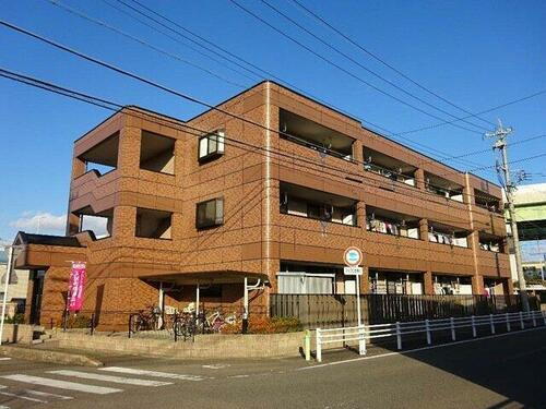 愛知県北名古屋市中之郷北 3階建 築21年3ヶ月