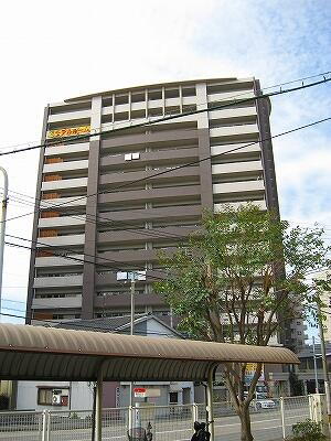 サンライフ小倉原町ＩＩＩ 15階建