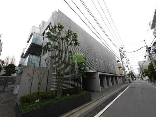 東京都新宿区南町 地上6階地下1階建