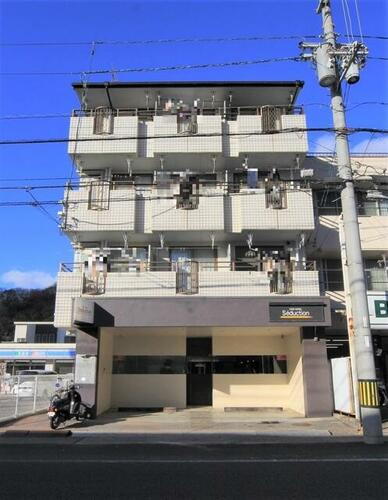 ロイヤルハイツ樋又 4階建