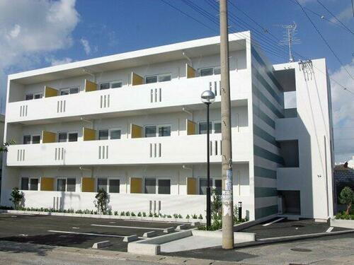 沖縄県宜野湾市大謝名１丁目 賃貸マンション