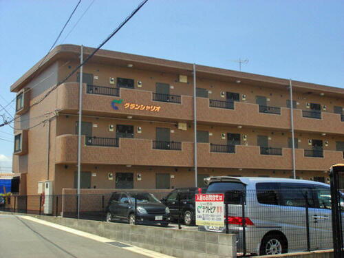 静岡県駿東郡長泉町下土狩 3階建 築23年3ヶ月