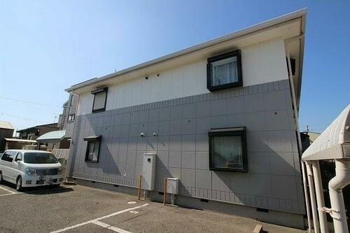 大阪府高石市西取石５丁目 築31年11ヶ月 2階建