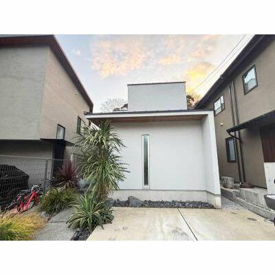 神奈川県鎌倉市佐助２丁目 賃貸一戸建て