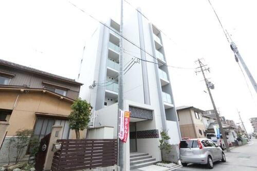 グランフルール 6階建