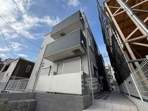 フェンネル長田 3階建