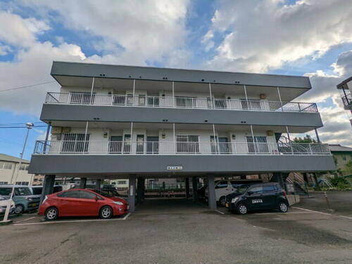 静岡県浜松市浜名区中瀬 3階建 築28年9ヶ月