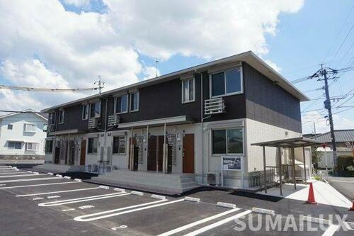 熊本県熊本市東区長嶺西２丁目 2階建