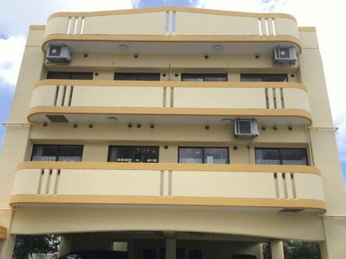 沖縄県那覇市おもろまち４丁目 築20年10ヶ月 5階建
