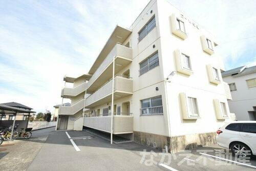 徳島県阿南市日開野町筒路 3階建