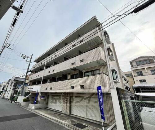 京都府京都市右京区西院西高田町 4階建
