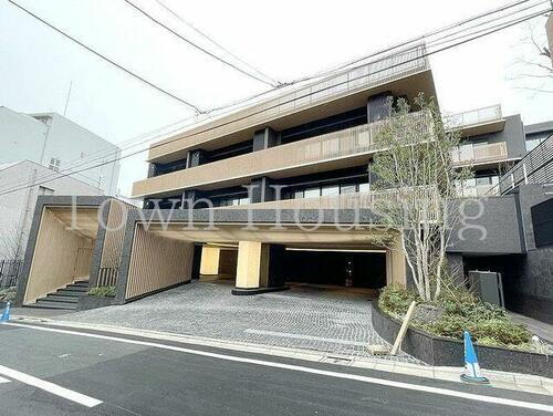 東京都渋谷区神山町 地上4階地下1階建 