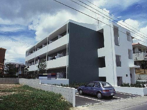 沖縄県那覇市天久１丁目 賃貸マンション