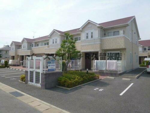 ポムダムール 2階建