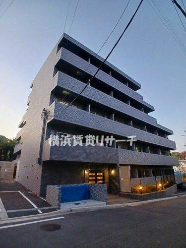 神奈川県横浜市港北区菊名３丁目 5階建 築2年10ヶ月