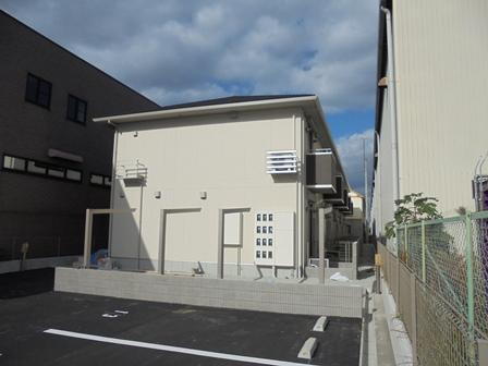 兵庫県姫路市飾磨区今在家 2階建 築6年7ヶ月