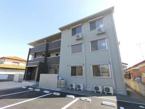 ステラ　Ⅰ 3階建