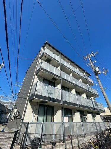 大阪府岸和田市野田町１丁目 4階建