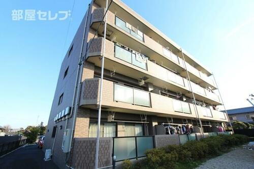 グラフィージュ 4階建