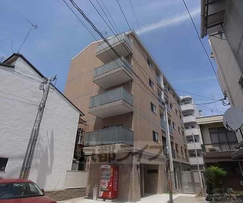セラヴィ太秦天神川 5階建