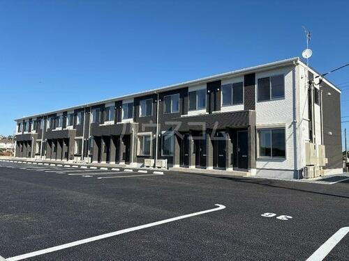 茨城県取手市駒場３丁目  2階建