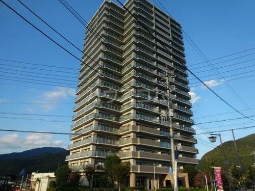 メディアス亀岡５番館 20階建