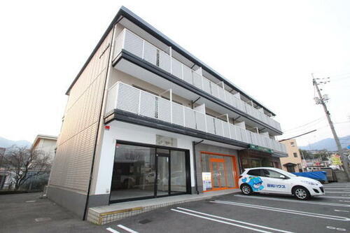 コーポラス針田 3階建