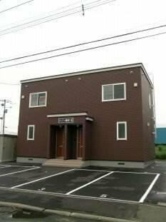 北海道札幌市北区新琴似一条４丁目 テラスハウス