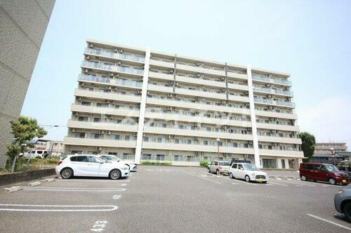 愛知県常滑市多屋町３丁目 賃貸マンション