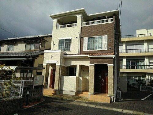 アバンツァート 3階建