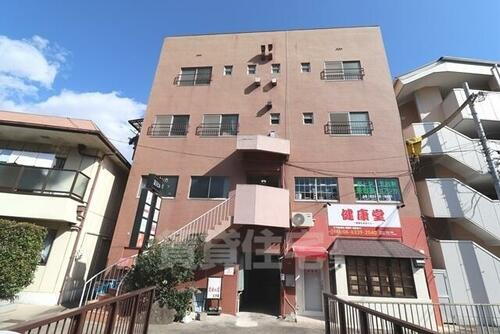 大阪府吹田市垂水町１丁目 4階建