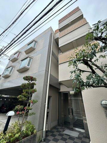 メゾンいわい 6階建