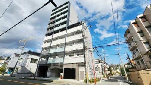 リブネスコート大阪大学前 10階建