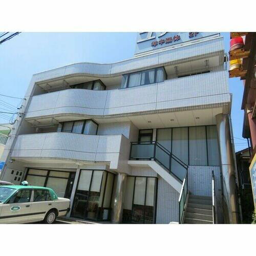 メゾン尾張旭 3階建