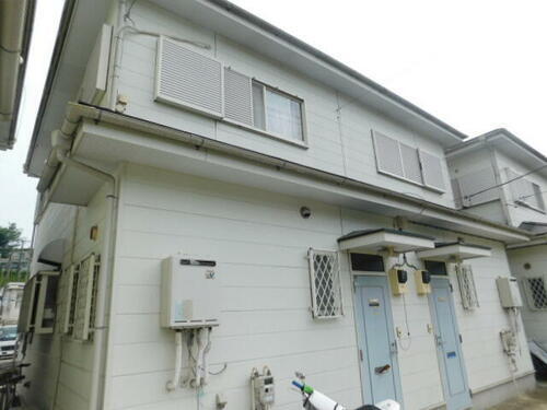神奈川県伊勢原市東大竹 2階建