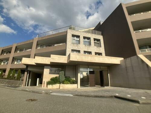 兵庫県宝塚市山本台３丁目 賃貸マンション