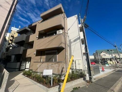エスターテ西明石 3階建