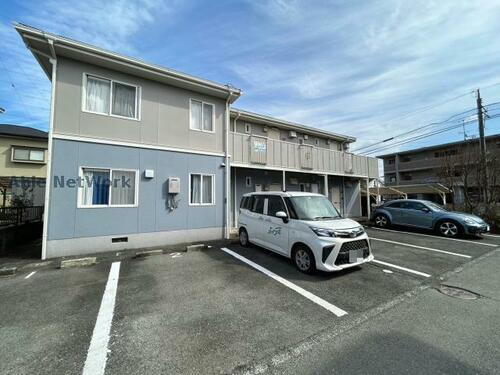 熊本県菊池郡菊陽町杉並台１丁目 2階建