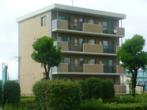 ローゼンヒルズ 3階建
