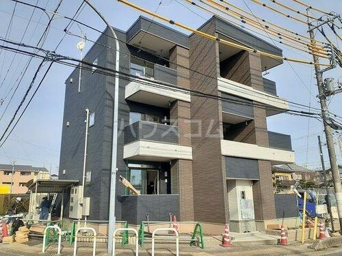 茨城県龍ケ崎市佐貫３丁目 3階建 築2年12ヶ月