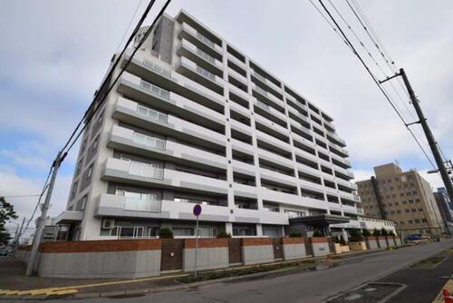 北海道旭川市宮下通５丁目 賃貸マンション