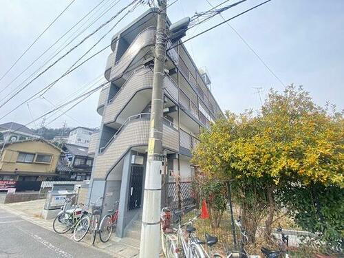 ＡＸＡリバーサイド新庄 4階建