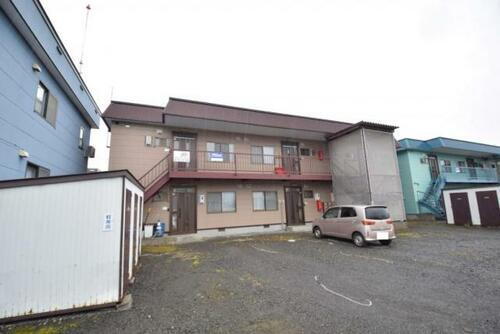 ハイツ島尻Ｃ 2階建