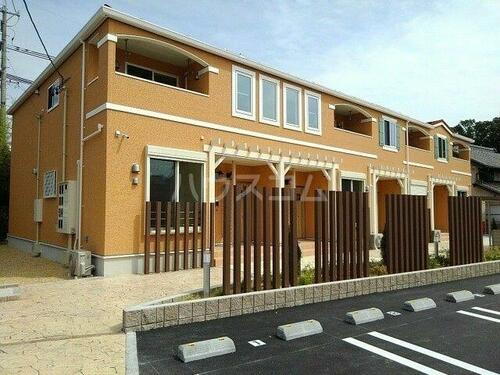 三重県四日市市平津町 賃貸アパート