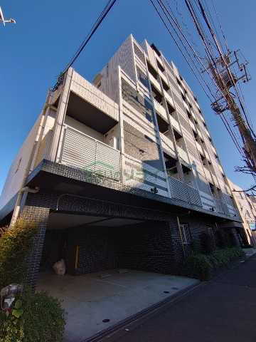 東京都杉並区清水１丁目 8階建