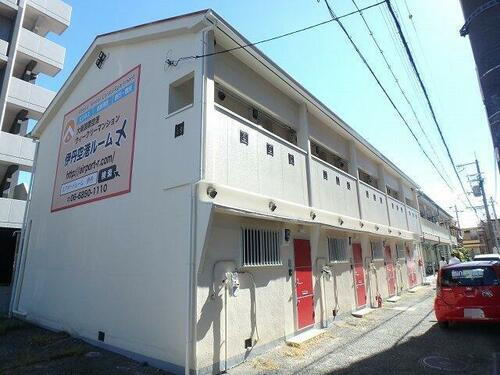 大阪府豊中市螢池西町２丁目 2階建